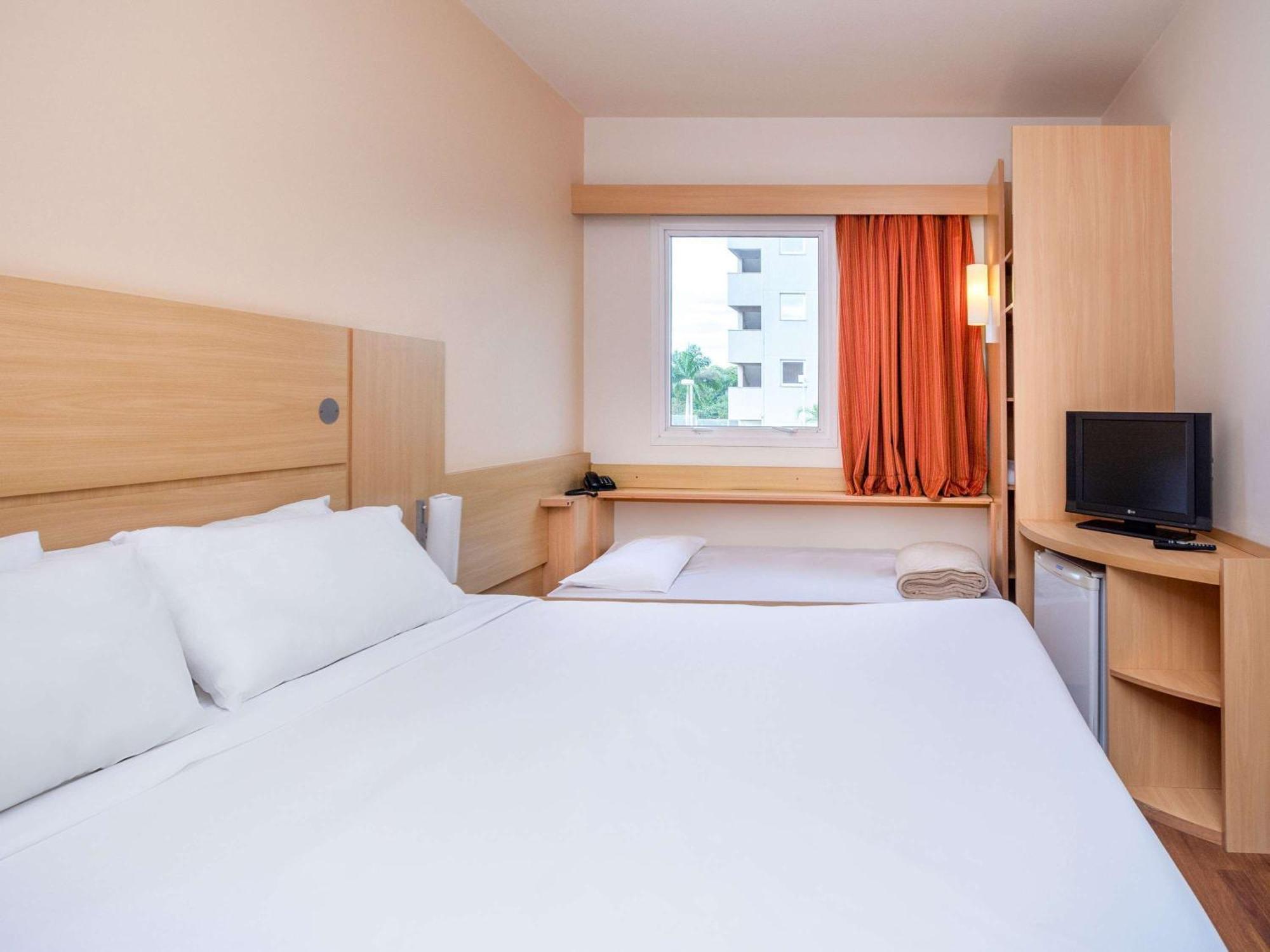 Ibis Campo Grande Hotel Кампо Гранде Екстериор снимка